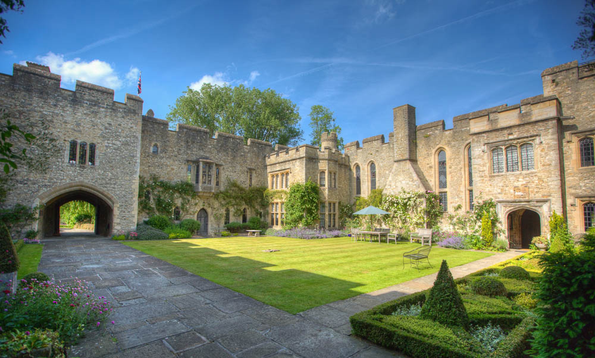 Castle Courtyard – High Res